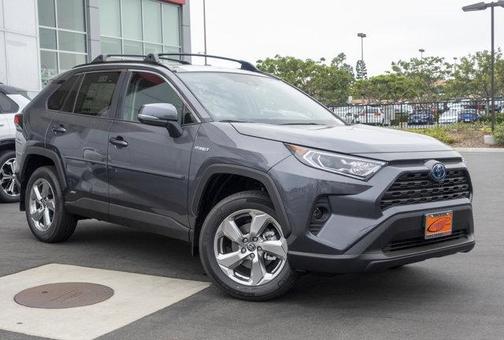 2025 Toyota RAV4 Hybrid XLE Premium