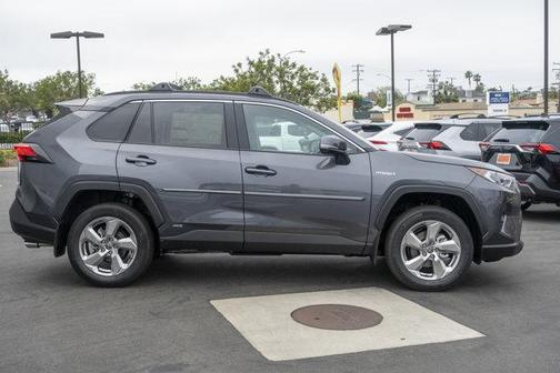 2025 Toyota RAV4 Hybrid XLE Premium