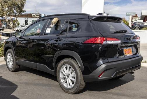 2025 Toyota Corolla Cross LE