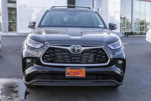 2025 Toyota Highlander Hybrid XLE