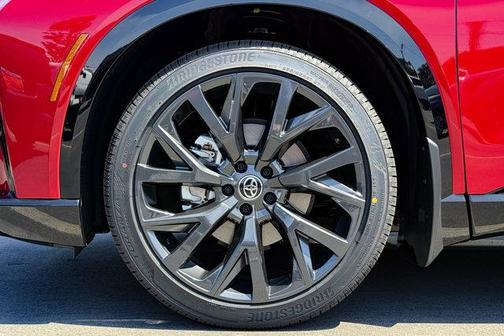 2025 Toyota Crown Signia Limited