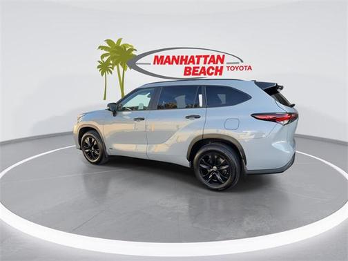 2024 Toyota Highlander Hybrid XLE