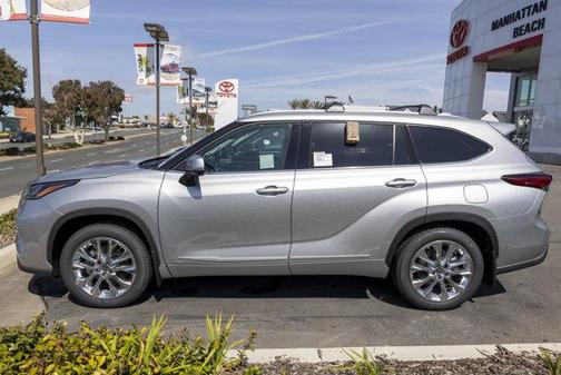 2025 Toyota Highlander Hybrid Limited