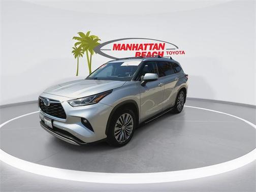 2021 Toyota Highlander Hybrid Platinum