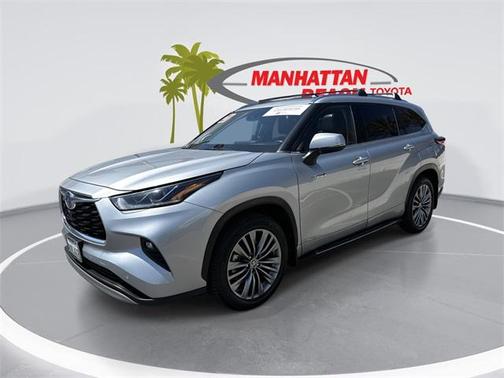 2021 Toyota Highlander Hybrid Platinum