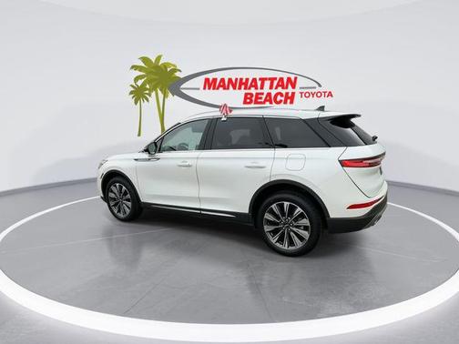 PRISTINE WHITE MET TRI-COAT 2020 Lincoln Corsair Reserve