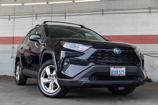 2021 Toyota RAV4 Hybrid XLE Premium