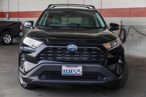 2021 Toyota RAV4 Hybrid XLE Premium
