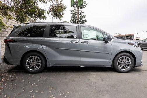 2026 Toyota Sienna XSE 7 Passenger