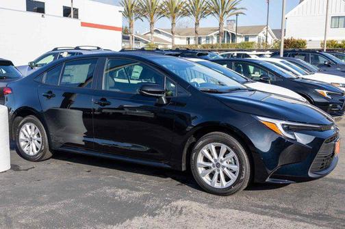 2025 Toyota Corolla Hybrid LE