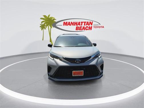 2023 Toyota Sienna XSE 7 Passenger
