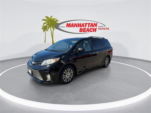 2020 Toyota Sienna XLE Premium