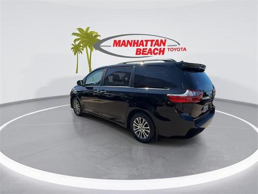 2020 Toyota Sienna XLE Premium
