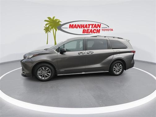 2021 Toyota Sienna XLE 7 Passenger