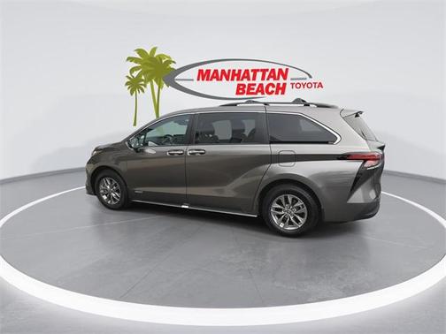 2021 Toyota Sienna XLE 7 Passenger