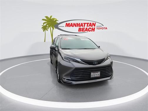 2021 Toyota Sienna XLE 7 Passenger