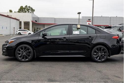 2025 Toyota Corolla Hybrid SE