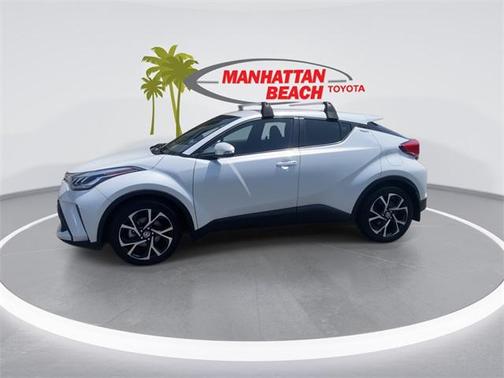 2022 Toyota C-HR XLE