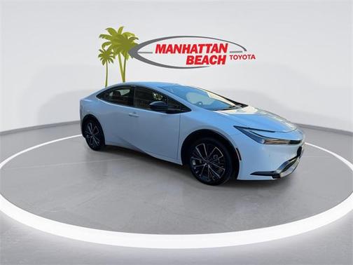 2025 Toyota Prius XLE