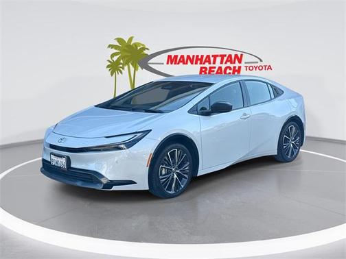 2025 Toyota Prius XLE