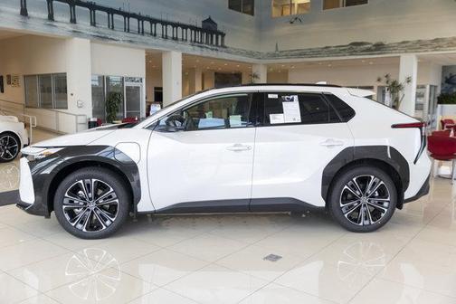 2025 Toyota bZ4X Limited