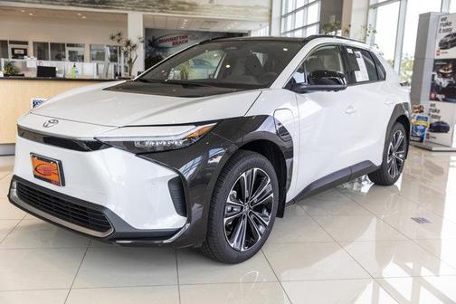 2025 Toyota bZ4X Limited