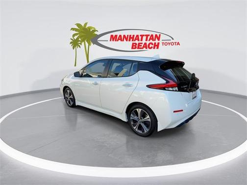 2022 Nissan Leaf SV 40 kWh