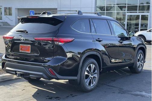 2026 Toyota Highlander XLE