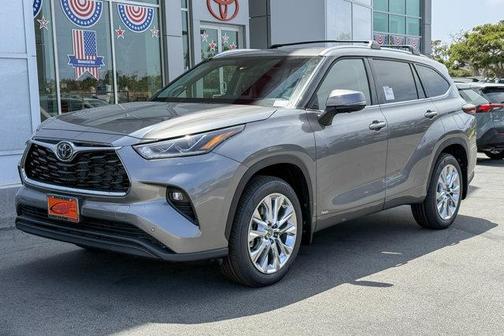 2026 Toyota Highlander Hybrid Platinum