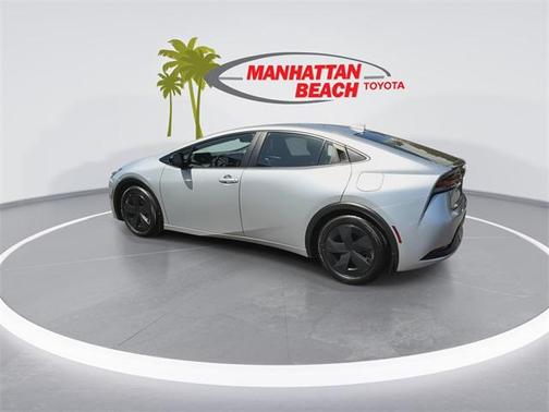 2023 Toyota Prius LE
