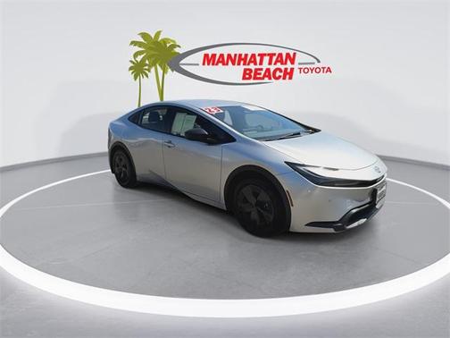 2023 Toyota Prius LE