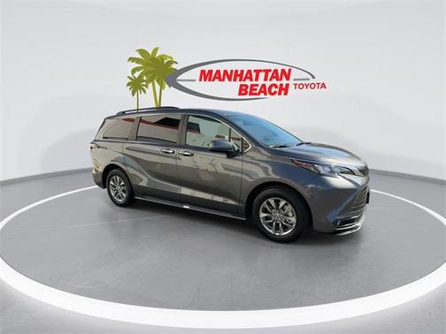 2025 Toyota Sienna XLE