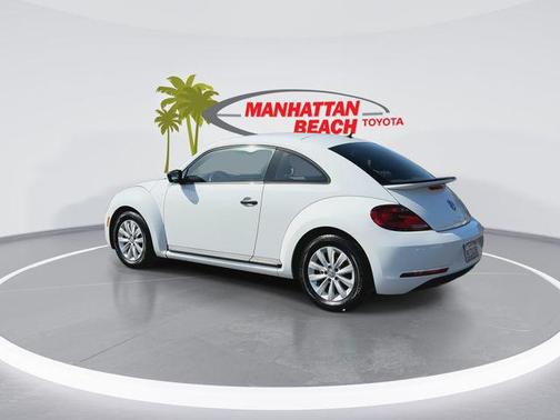 Pure White 2018 Volkswagen Beetle 2.0T S