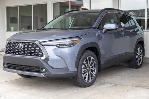 2025 Toyota Corolla Cross XLE