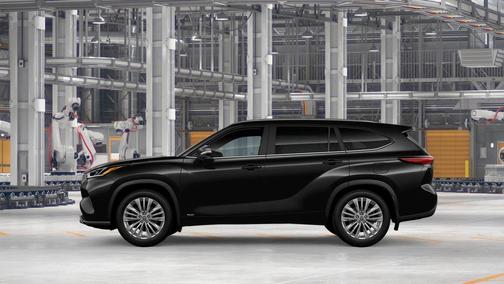 Midnight Black Metallic 2026 Toyota Highlander Hybrid Platinum