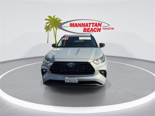 2024 Toyota Highlander Hybrid XLE