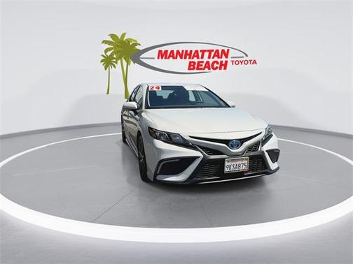 2024 Toyota Camry Hybrid SE