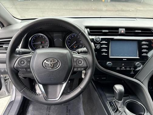 Celestial Silver Metallic 2020 Toyota Camry SE