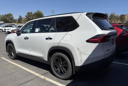 2026 Toyota Highlander Hybrid Base