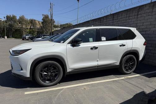 2026 Toyota Highlander Hybrid Base