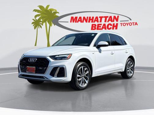 Glacier White Metallic 2022 Audi Q5 45 S line Premium Plus