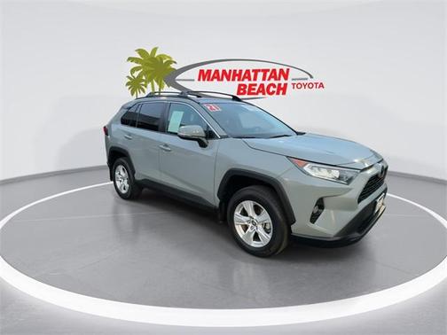 2021 Toyota RAV4 XLE