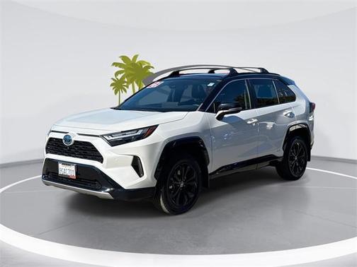 2023 Toyota RAV4 Hybrid SE