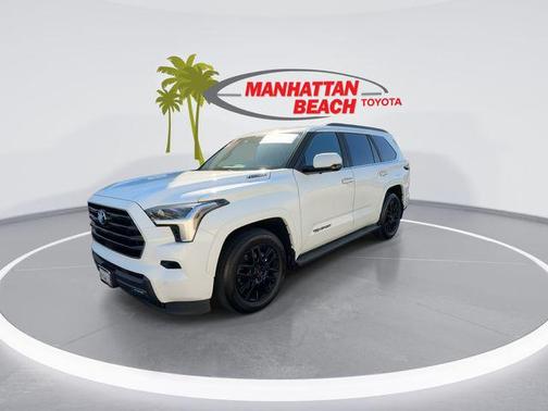 2024 Toyota Sequoia SR5