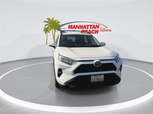 2020 Toyota RAV4 XLE