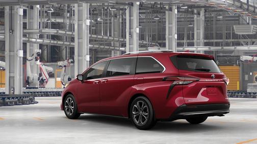 2025 Toyota Sienna Platinum 7 Passenger