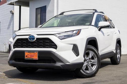 2025 Toyota RAV4 Hybrid LE