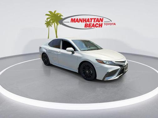 Ice Edge 2022 Toyota Camry XSE