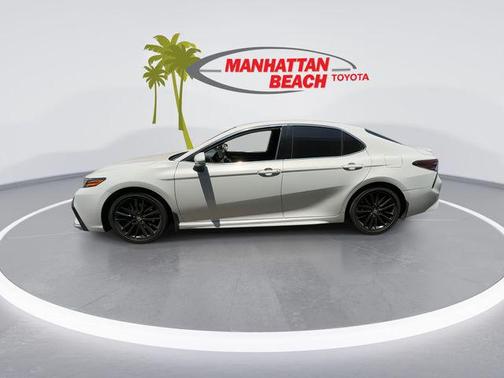 Ice Edge 2022 Toyota Camry XSE