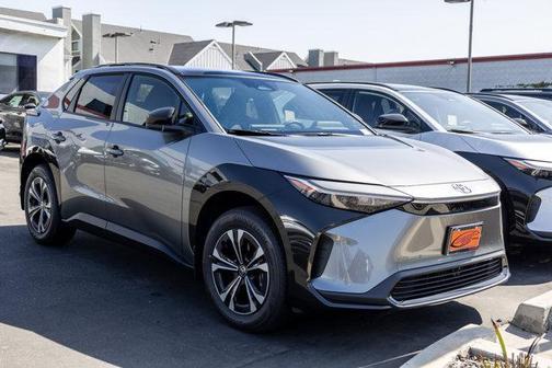 2025 Toyota bZ4X XLE